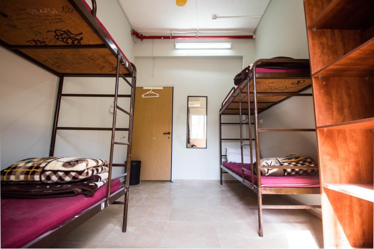 Hayarkon Hostel Tel Aviv Exteriör bild