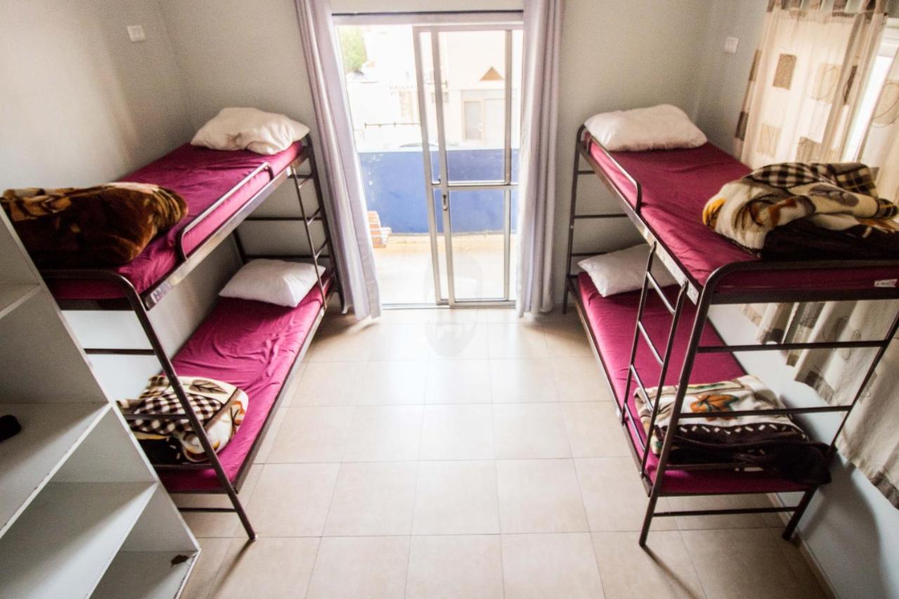 Hayarkon Hostel Tel Aviv Exteriör bild